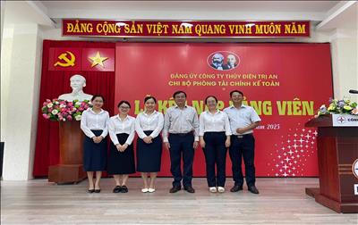  Đảng ủy Công ty Thủy điện Trị An tổ chức kết nạp Đảng viên mới  cho quần chúng ưu tú trang nghiêm và đầy ý nghĩa